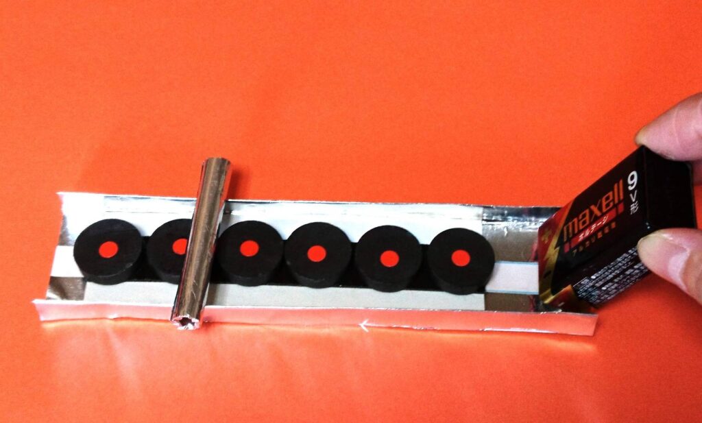 親子科学ワークショップ「モーターをつくろう！静電気で遊ぼう♪」